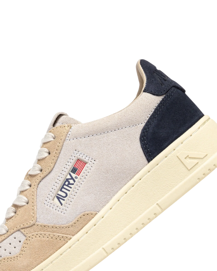 Scarpe Uomo Autry Medalist Low Tricolor Suede Space/White/Sand