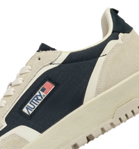 Scarpe Uomo Autry Wildpace Low In Cordura e Suede Bianco e Space Blu