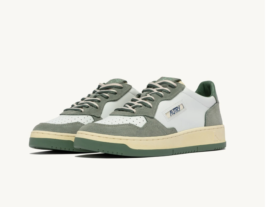 Scarpe Uomo Autry Medalist LOW IN SUEDE E PELLE MILITARY E SEA SPAY