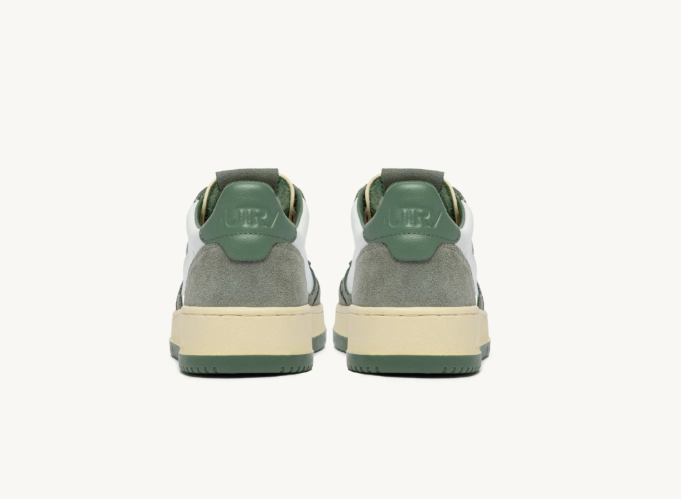 Scarpe Uomo Autry Medalist LOW IN SUEDE E PELLE MILITARY E SEA SPAY